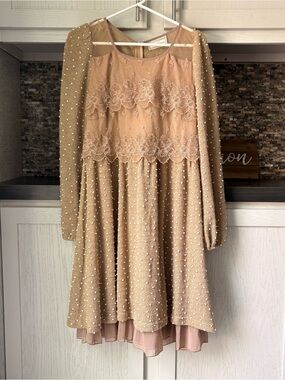 A'Reve Lace-Trim Knit Dress in Taupe and Cream